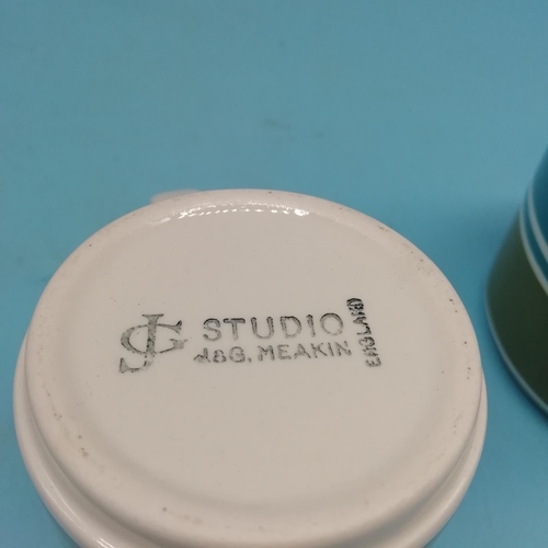 572 - 1970's J & G Meakin 15 Piece Coffee Set in the 'Elite' Pattern.