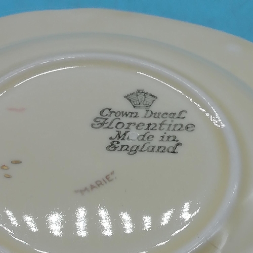 585 - Crown Devon Dessert Set (Trifle Bowl and 6 Dishes) in the 'Florentine' Pattern. Seconds Quality.