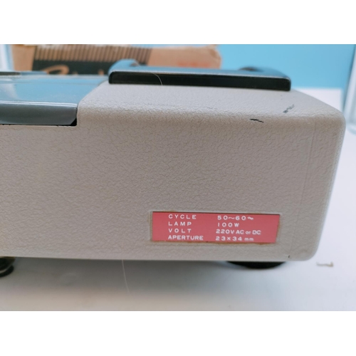 616 - Vintage Fuji Film Birdie 3 Projector.