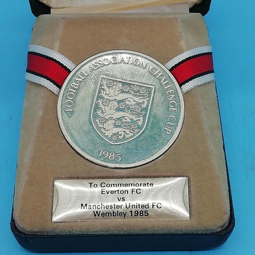 5A - Boxed FA Challenge Cup Medal - Everton v Man Utd 1985.