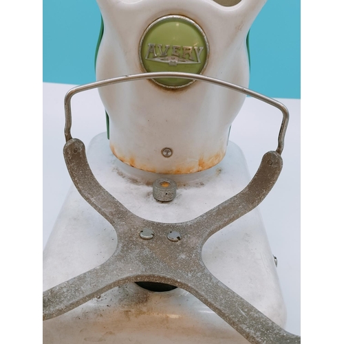 76 - Set of Avery Shop Scales 0-2lb W/O. 53cm High, 31cm x 36cm.
