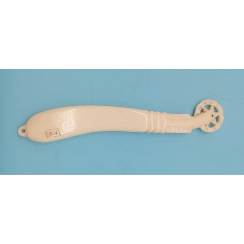 89 - Late 19th Century Japanese Whale Bone Scrimshaw Pie Crimpers. Largest 14cm Long.