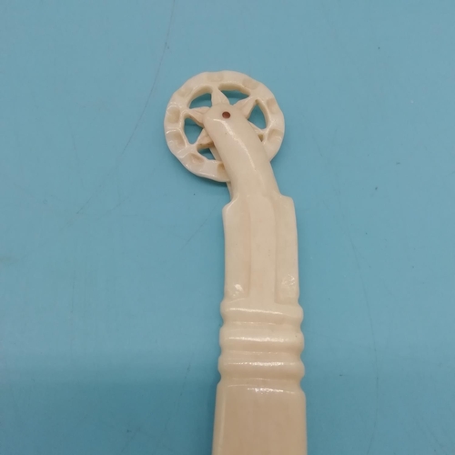 89 - Late 19th Century Japanese Whale Bone Scrimshaw Pie Crimpers. Largest 14cm Long.