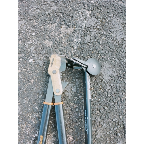 33 - 2 x Fiskars Branch Loppers. Collection Only.