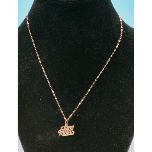 396 - 9ct Gold 'I Love you Mom' Pendant on Chain. 1.2 Grams.