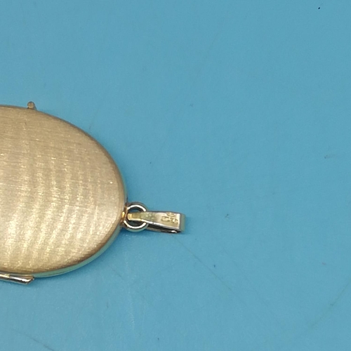 397 - 9ct Gold Locket. 3.5 Grams.