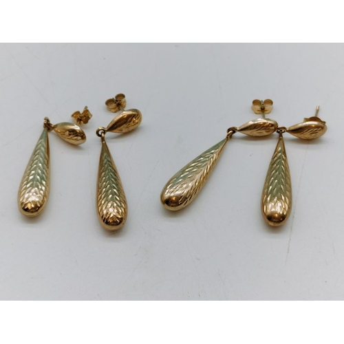 455 - 2 Pairs of 9ct Gold Drop Earrings. 2.67 Grams. 3cm Drop.