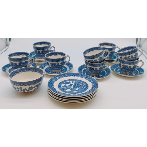 516 - Collection of 26 Pieces of Alfred Meakin Blue and White 'Old Willow' to include Cups, Saucers and Su... 