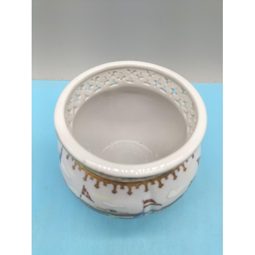 569 - Early 20th Century Hand Decorated Chinese Bowl/Vase. 10cm High, 10cm Diameter.