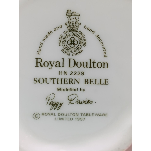 588 - Royal Doulton 21cm Lady Figure 'Southern Belle' HN2229.