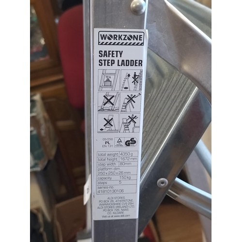 29 - Workzone Safety Step Ladders (5 Step). Collection Only.