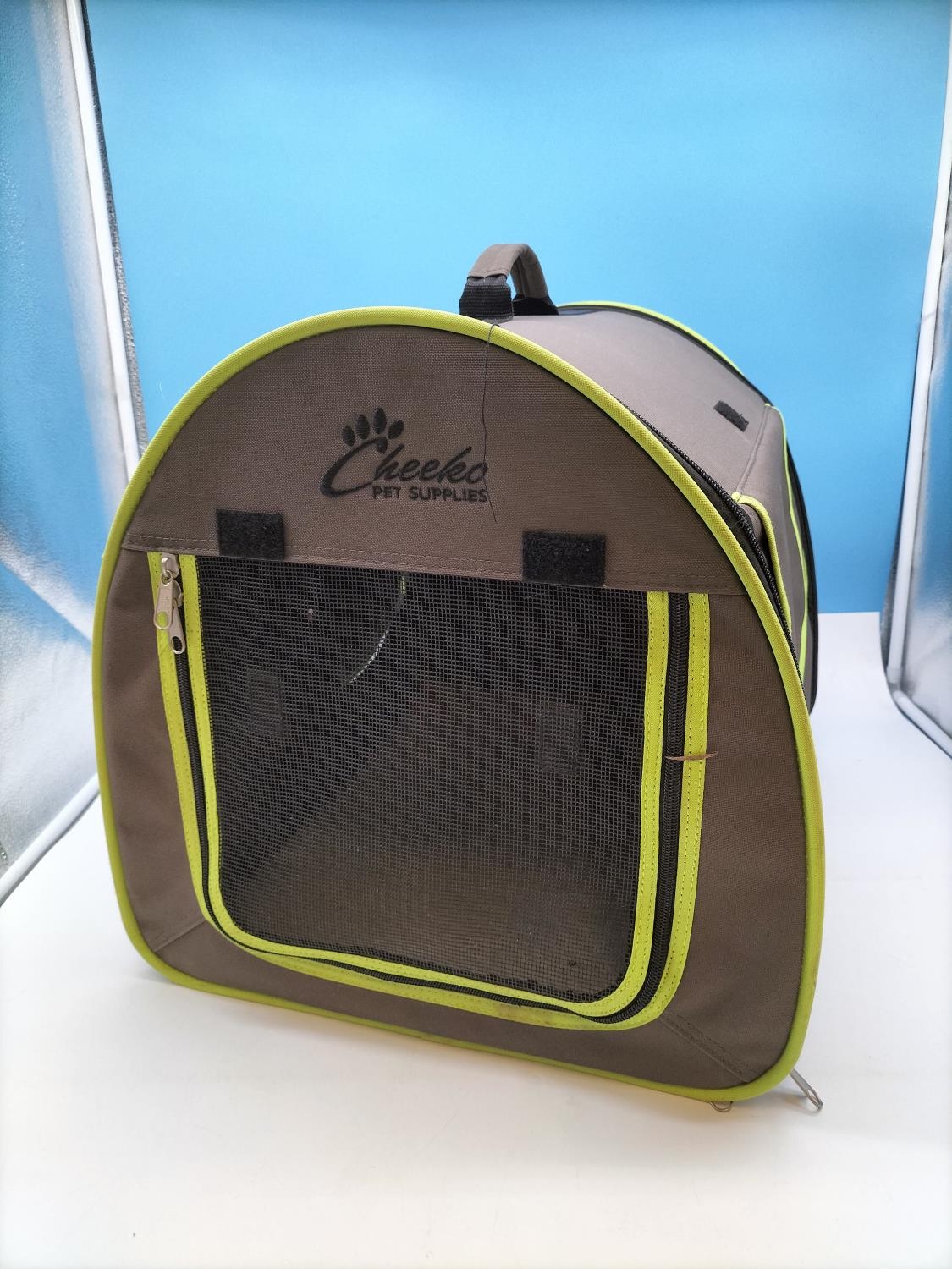 Cheeko shop pet carrier