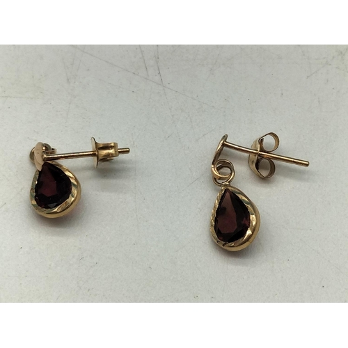 77 - 9ct Gold and Garnet 1.5cm Drop Earrings.