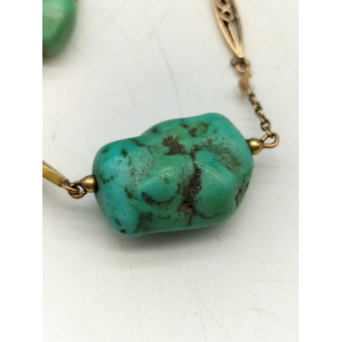 11 - 9ct Gold and Jade Bead 16