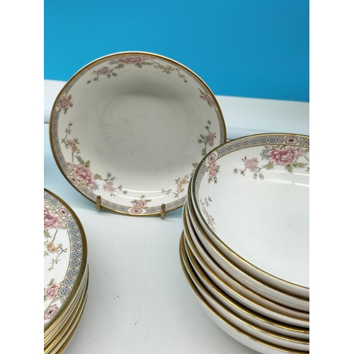 116 - Royal Doulton Canton Desert Bowls (8) 13cm Diameter Plus Desert Plates (7) 17cm Diameter. Seconds Qu... 