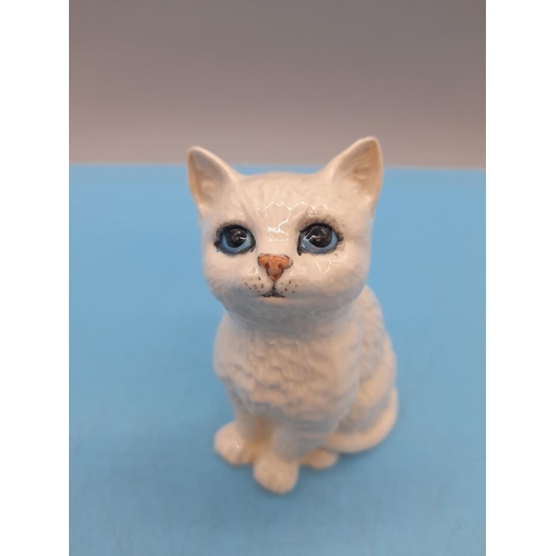 418 - Beswick White Kitten. 10cm (h)