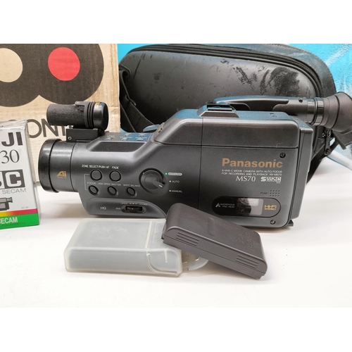 437 - Canon T2000 Automatic Level Control Super 8 Film Projector. Boxed W/O Plus Panasonic MS70 With Acces... 