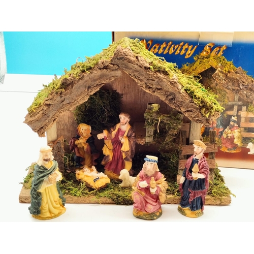 457 - Christmas Nativity With Figures