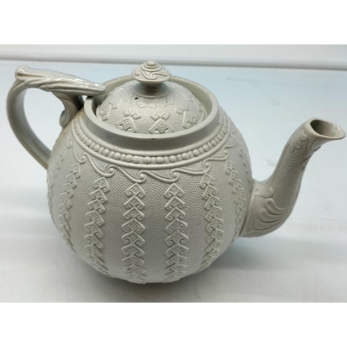 2 - Unmarked White Salt Glaze Teapot Possibly Wedgwood or Coalport 18cm (h)