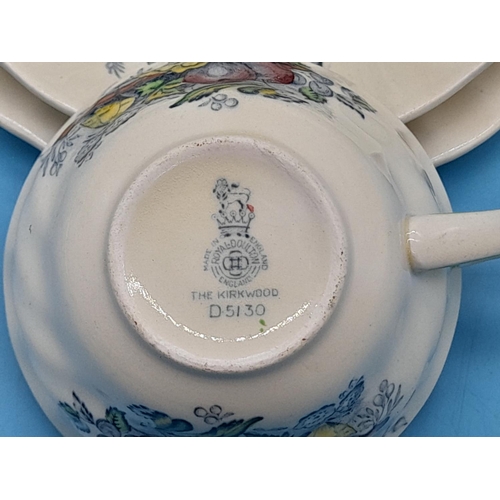 28 - Royal Doulton 