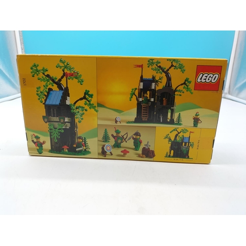 262 - New & Sealed LEGO Icons Forest Hideout Set 40567.