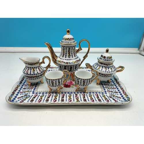 24 - OC & Co 6 Piece Coffee Set to include Cups, Tray, Coffee Pot, Sugar and Cream.