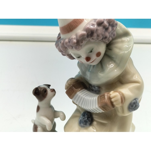 29 - LLadro 15cm Figure of a Clown and Dog 1985.