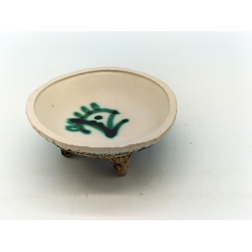 10 - Mid Century Dutch Studio Pottery Tri Footed Dish. Pieter Groeneveldt?? 5.5cm High, 13cm Diameter.