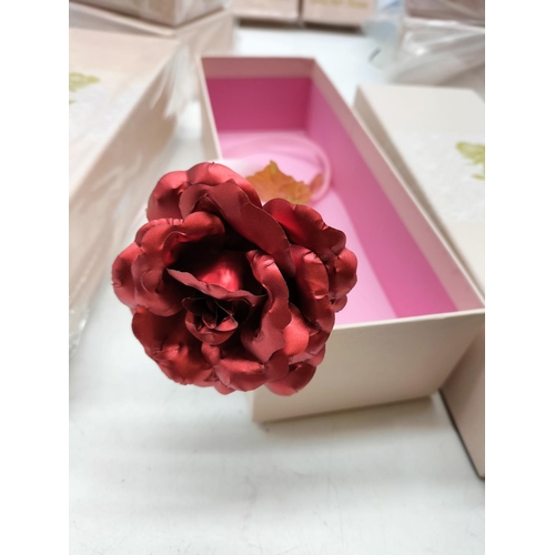 141 - 10 x 24K Golden Rose (Valentines?). Boxed