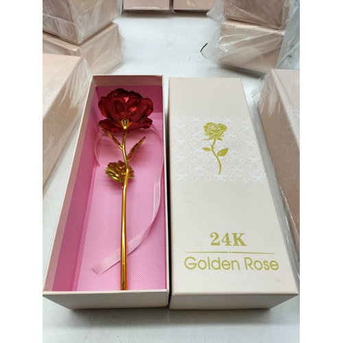 141 - 10 x 24K Golden Rose (Valentines?). Boxed