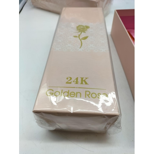 141 - 10 x 24K Golden Rose (Valentines?). Boxed