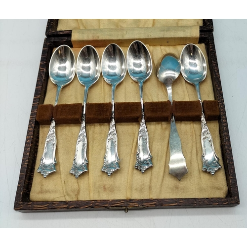 21 - Set of 6 Solid Silver Edwardian Teaspoons. Hallmarked Sheffield 1909.