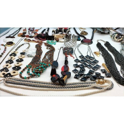 306 - Collection of Mixed Costume Jewellery & Fashion Watches