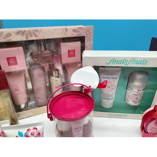 401 - Collection of Mixed Gift Sets & Lotions to Incl. Grace Cole, Anais Anais & Next Just Pink