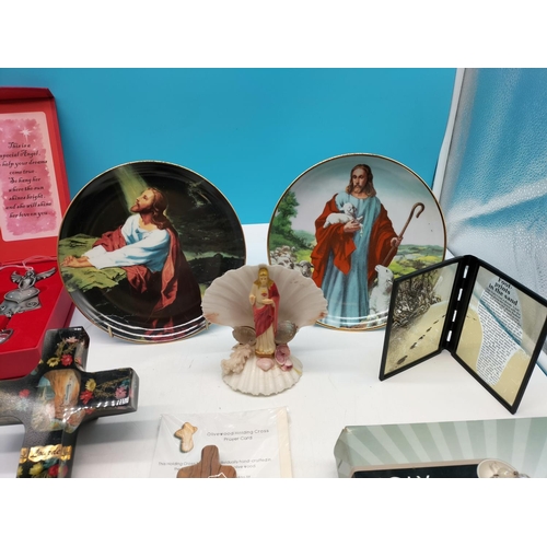 455 - Collection of Religious Items to include Bibles (Welsh Edition), Figures, Jewellery, Plates, etc.