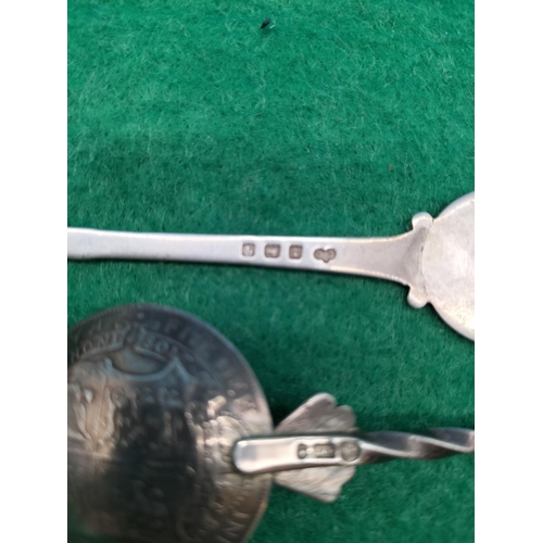 526 - 3 Pieces of Silver - 925 Spoon, 917 Spoon and 925 Mexican Hat. 58 Grams.