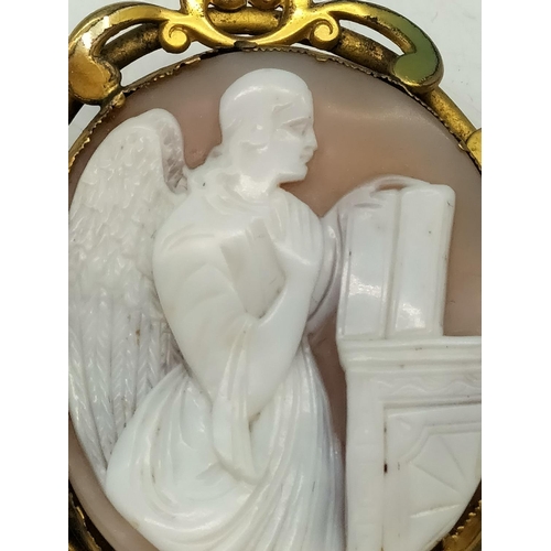 160A - Antique Pinchbeck Large 6cm Cameo Brooch with 9ct Gold Safety Chain and Steel Pin. Some Damage to Mo... 