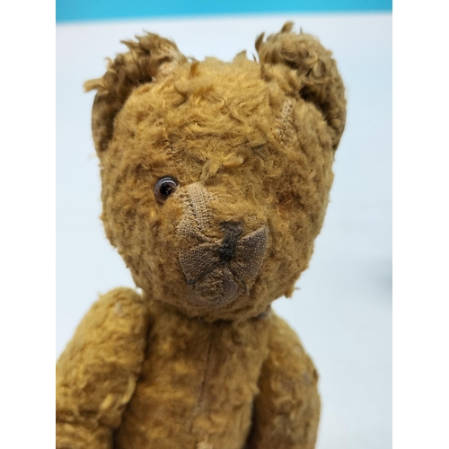 160G - Vintage Straw Filled Jointed Teddy Bears (2). Tallest being 35cm.