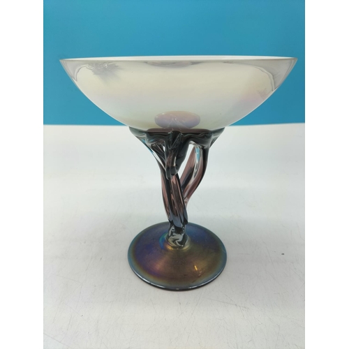 569 - Art Glass 19cm Pedestal Bowl plus Murano Wave Design Bowl (with Label).