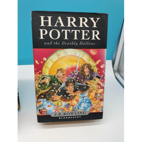 811 - Harry Potter Hardback Books (4).