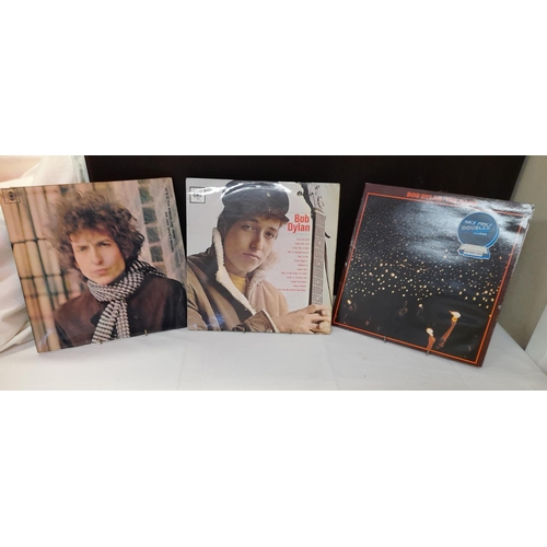 1026 - Bob Dylan 3X LP To Include 
CBS 66012 Blonde On Blonde 2 X LP A2-B1-C3-D1
BPG 62022 