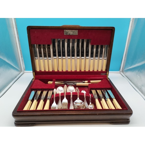 706 - 87 Piece Cutlery Set in Oak Case. 1968 ICI Presentation Plaque.