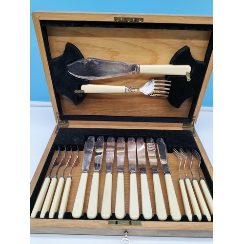 711 - Wooden Cased Fish Cutlery Set plus Collection of Boxed Knives, etc.