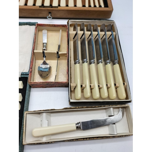 711 - Wooden Cased Fish Cutlery Set plus Collection of Boxed Knives, etc.