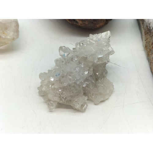 34 - 6 x Large Crystal/Quartz.