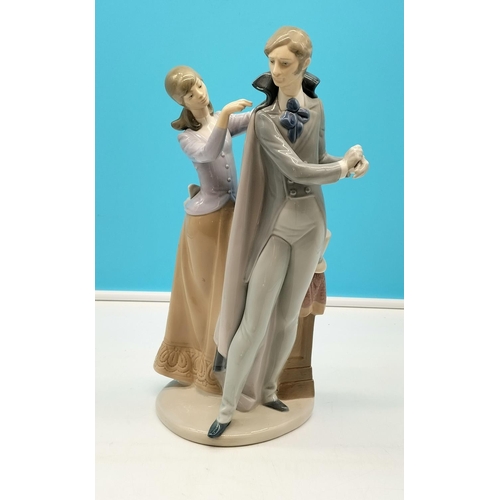 7 - Large 39cm (h) LLadro Figure 'Ready to Go' 4996.