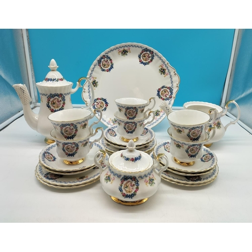 9 - Rare English Bone China, Duke of Bedford, Woburn Abbey Private Collection The Duchess Anna 22 Piece ... 