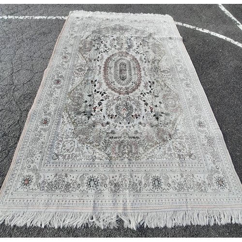 25A - Large Floral Style Design Silken Kashmir Rug 295 x 185cm Collection Only