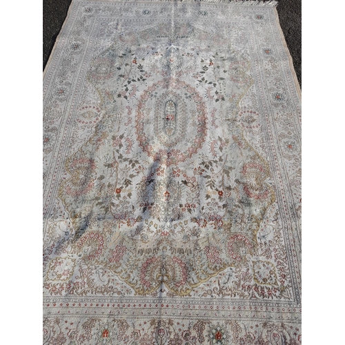 25A - Large Floral Style Design Silken Kashmir Rug 295 x 185cm Collection Only