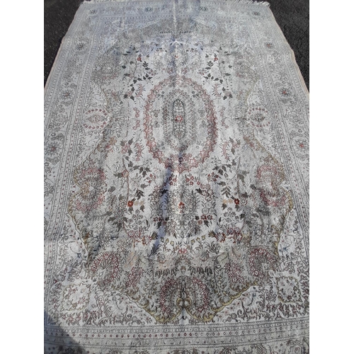 25A - Large Floral Style Design Silken Kashmir Rug 295 x 185cm Collection Only